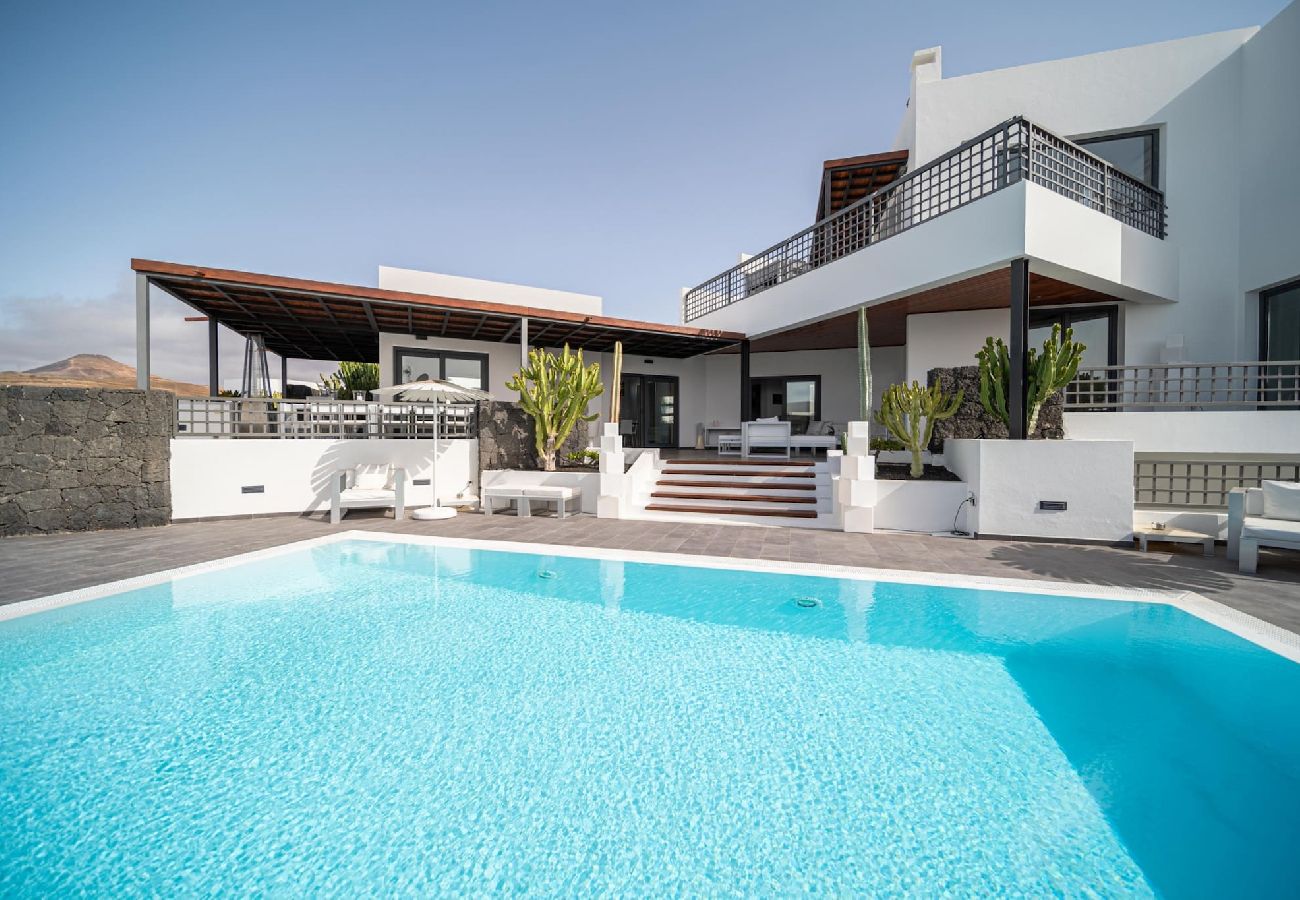 Villa en Puerto Calero - Villa Blasco