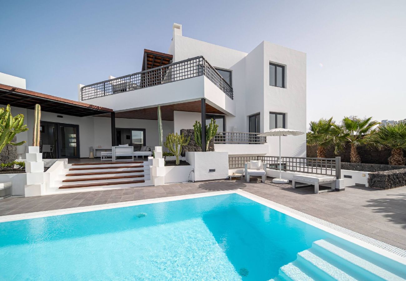 Villa en Puerto Calero - Villa Blasco